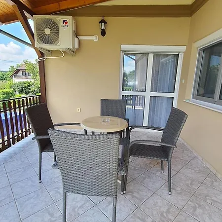 Terra Διαμέρισμα